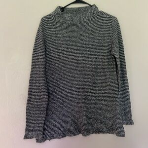Old navy mock neck sweater. Size medium